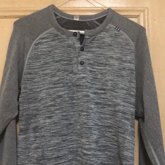 lululemon athletica Other - Lululemon Metal Vent Henley Size S
